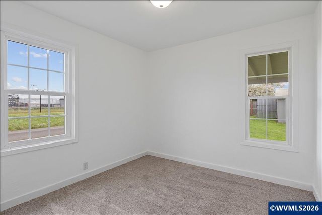 704 16th Av SW, Albany, OR 97321