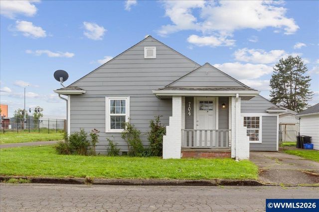 704 16th Av SW, Albany, OR 97321