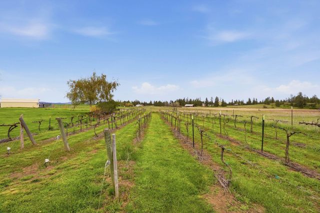 12926 N Wood Rd, Reardan, WA 99029