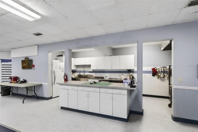 240 JUNIPER WAY, Tavares, FL 32778