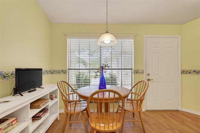 240 JUNIPER WAY, Tavares, FL 32778