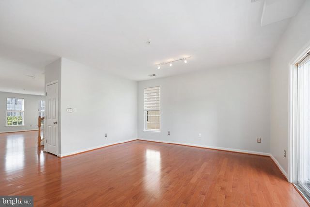 15522 JOHN DISKIN CIR, Woodbridge, VA 22191