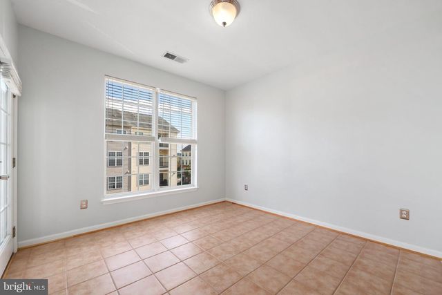 15522 JOHN DISKIN CIR, Woodbridge, VA 22191