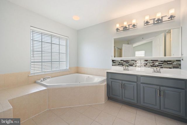 15522 JOHN DISKIN CIR, Woodbridge, VA 22191