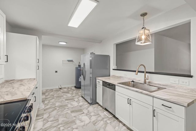 1004 River Street, Jacksonville, NC 28540