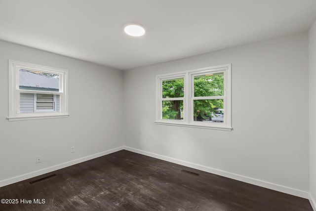 1004 River Street, Jacksonville, NC 28540