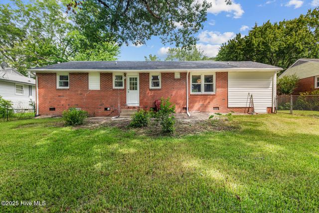 1004 River Street, Jacksonville, NC 28540