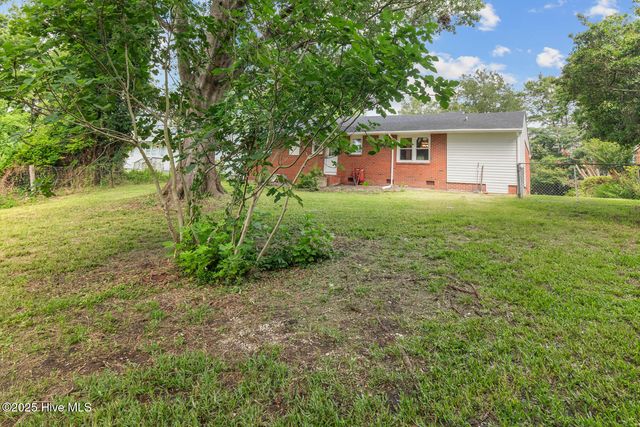 1004 River Street, Jacksonville, NC 28540