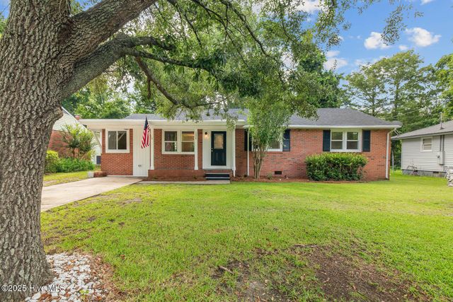 1004 River Street, Jacksonville, NC 28540