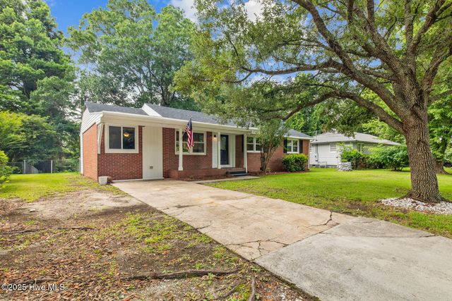 1004 River Street, Jacksonville, NC 28540