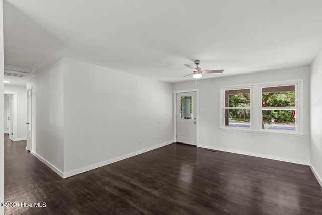 1004 River Street, Jacksonville, NC 28540