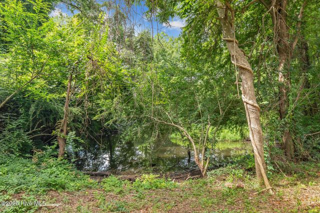 1004 River Street, Jacksonville, NC 28540