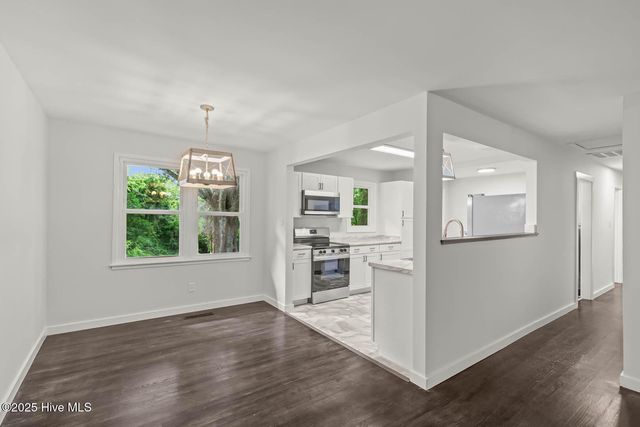 1004 River Street, Jacksonville, NC 28540