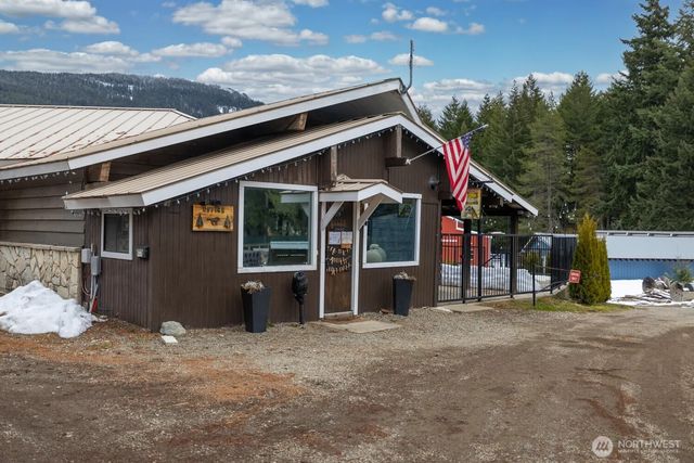 182 Silver Ridge Ranch Road, Easton, WA 98925