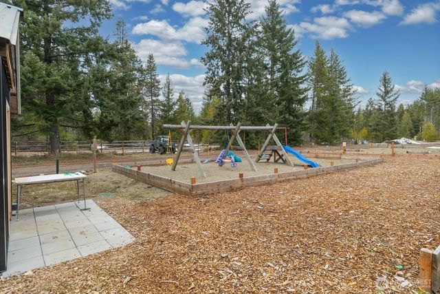 182 Silver Ridge Ranch Road, Easton, WA 98925
