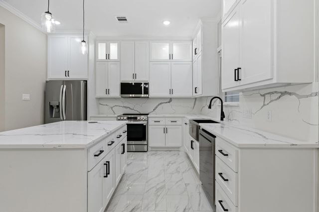 284 Chuck Wagon, Livingston, TX 77351