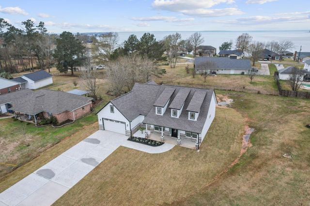 284 Chuck Wagon, Livingston, TX 77351