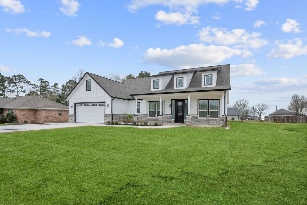 284 Chuck Wagon, Livingston, TX 77351