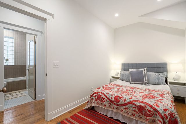 3354 N Whipple Street 1F, Chicago, IL 60618