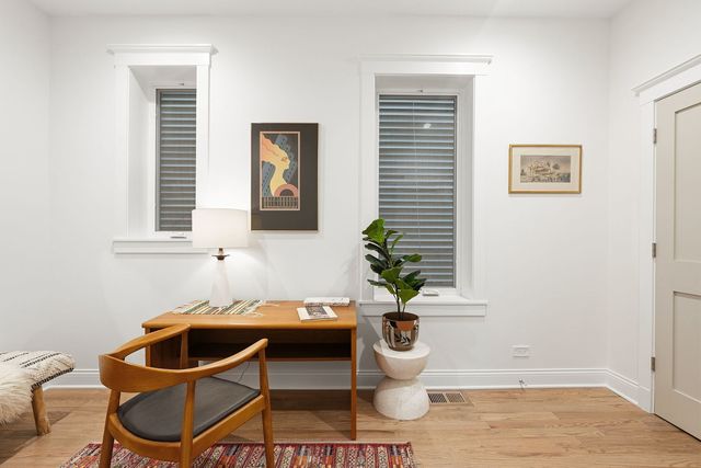 3354 N Whipple Street 1F, Chicago, IL 60618