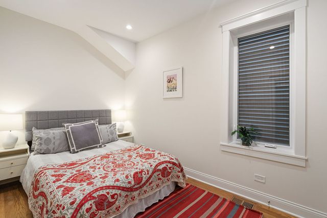 3354 N Whipple Street 1F, Chicago, IL 60618