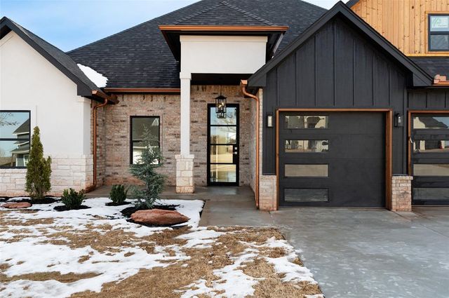 3073 Road Runner Court, Guthrie, OK 73044