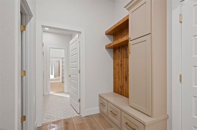 3073 Road Runner Court, Guthrie, OK 73044