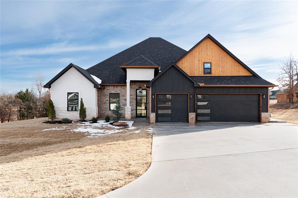 3073 Road Runner Court, Guthrie, OK 73044