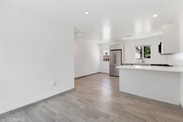 20540 Keswick, Los Angeles, CA 91306