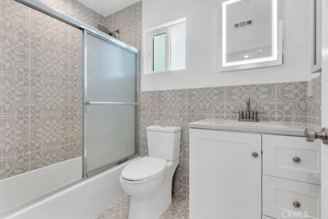20540 Keswick, Los Angeles, CA 91306