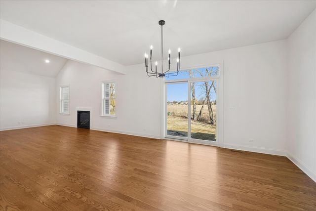 3650 Wintergreen Terrace, Algonquin, IL 60102