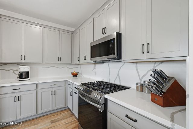 9240 E SEQUENCE Avenue, Mesa, AZ 85212