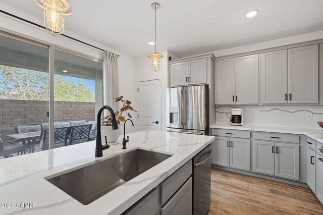 9240 E SEQUENCE Avenue, Mesa, AZ 85212