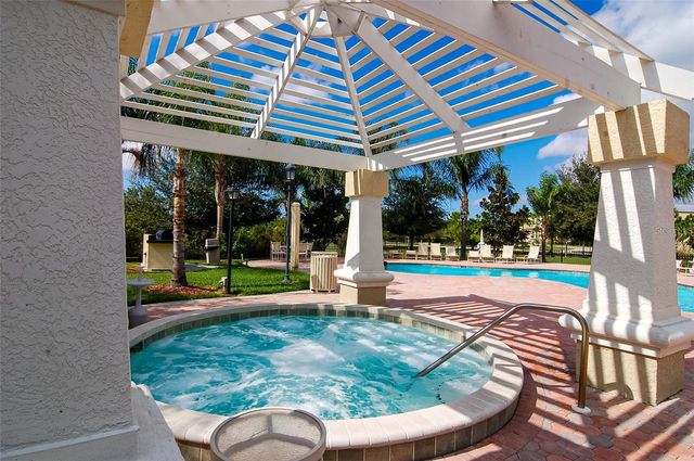 5134 NORTHRIDGE ROAD 204, Sarasota, FL 34238