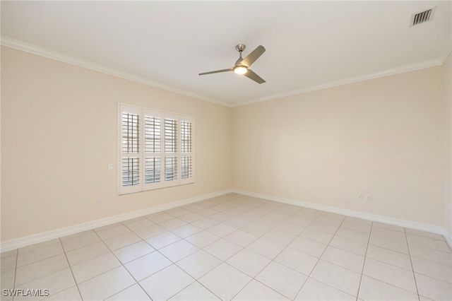 5025 Maxwell CIR 2, Naples, FL 34105