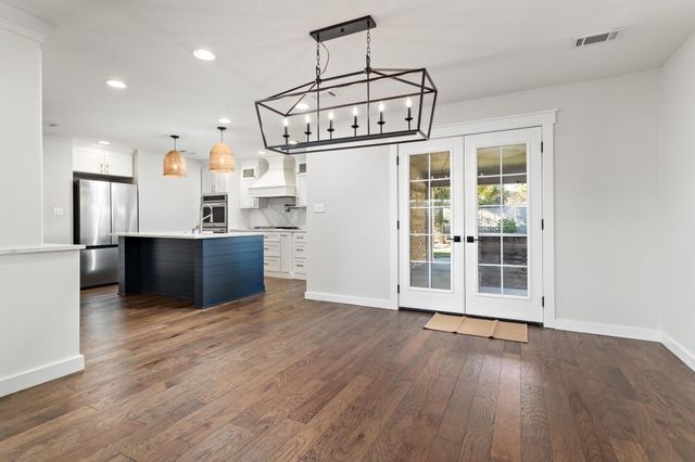 2208 Spring Oak Lane, Orange, TX 77632