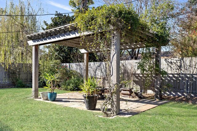 2208 Spring Oak Lane, Orange, TX 77632