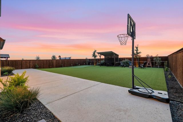 1872 Ellington Drive, Celina, TX 75009