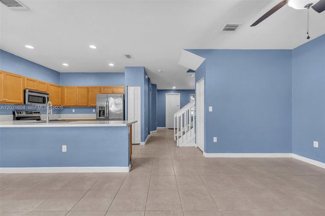 207 SE 37th Pl, Homestead, FL 33033