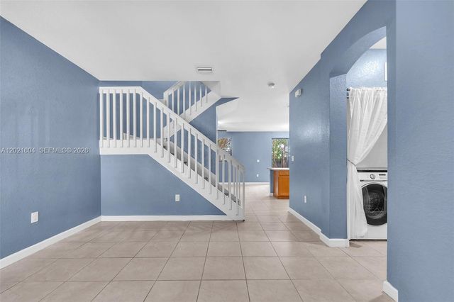 207 SE 37th Pl, Homestead, FL 33033