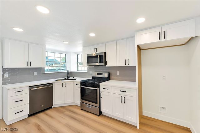 2332 Valley Drive, Las Vegas, NV 89108