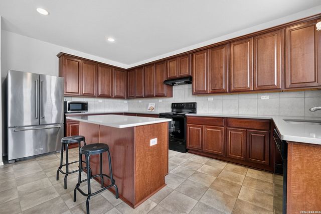 303 Salz Way, San Antonio, TX 78260
