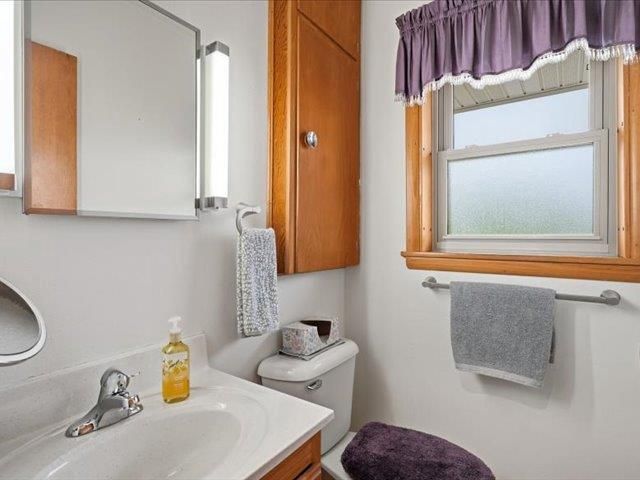 821 S DIVISION STREET, Colby, WI 54421