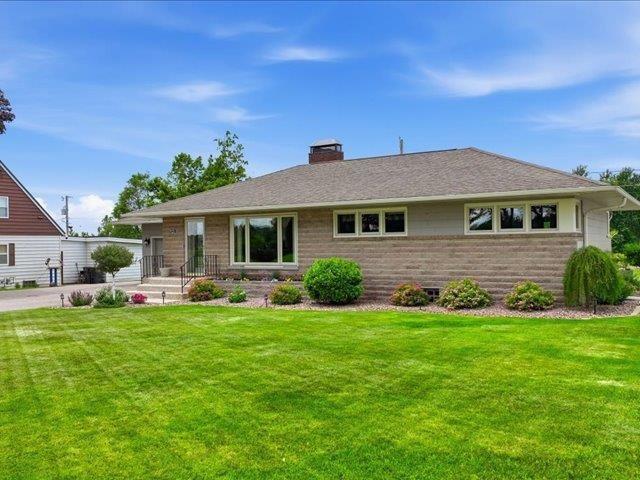 821 S DIVISION STREET, Colby, WI 54421