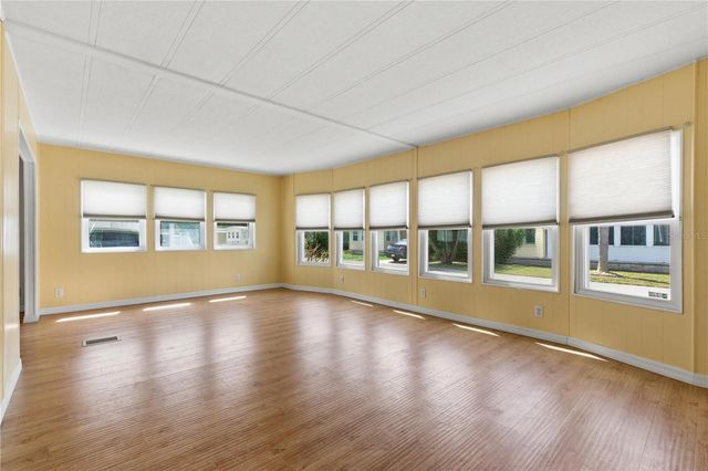 808 53RD AVENUE E 246, Bradenton, FL 34203