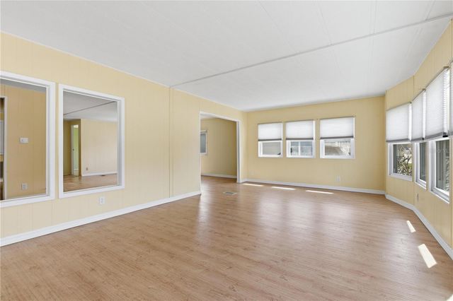 808 53RD AVENUE E 246, Bradenton, FL 34203