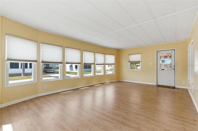 808 53RD AVENUE E 246, Bradenton, FL 34203