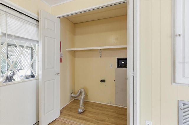 808 53RD AVENUE E 246, Bradenton, FL 34203