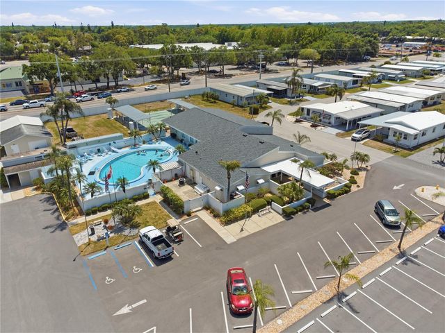 808 53RD AVENUE E 246, Bradenton, FL 34203