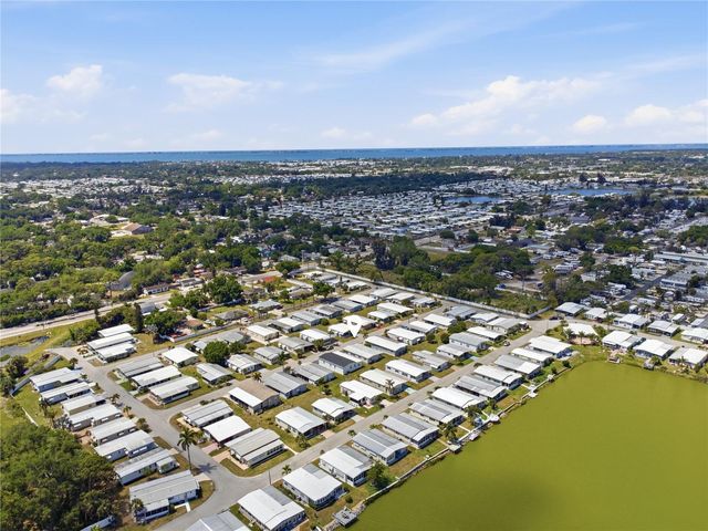 808 53RD AVENUE E 246, Bradenton, FL 34203